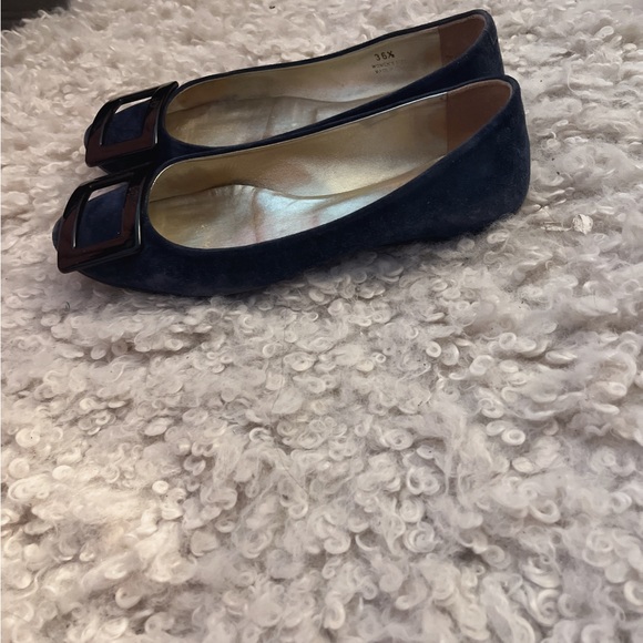 very elegant shoes, perfect for office, party, etc. I love these pretty shoes. - Picture 3 of 4